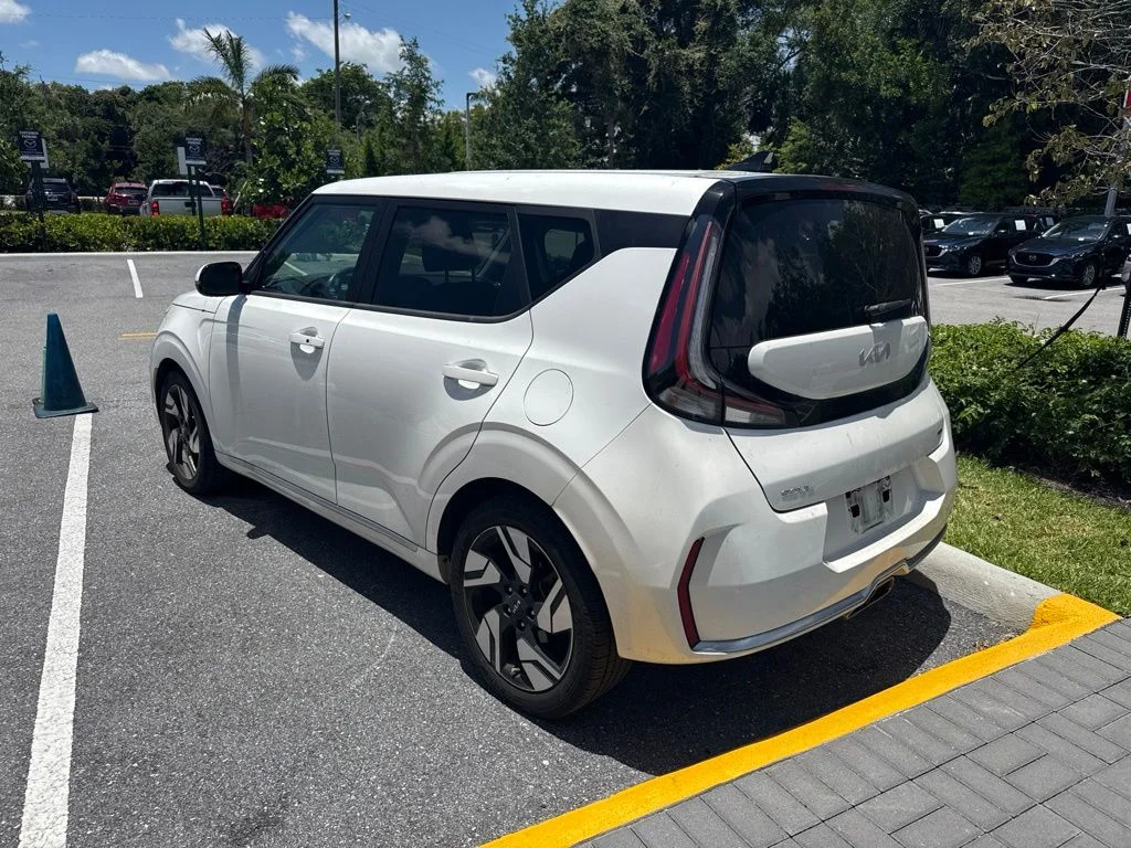 Used 2023 Snow White Pearl Kia GT-Line image 6