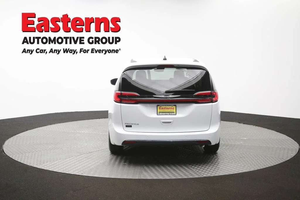 Used 2023 White Chrysler Touring L image 38