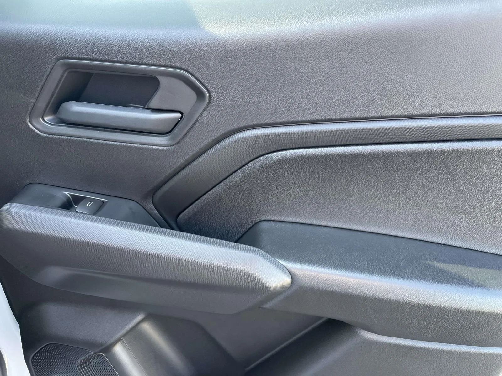New 2026 Summit White Chevrolet Trail Boss image 10
