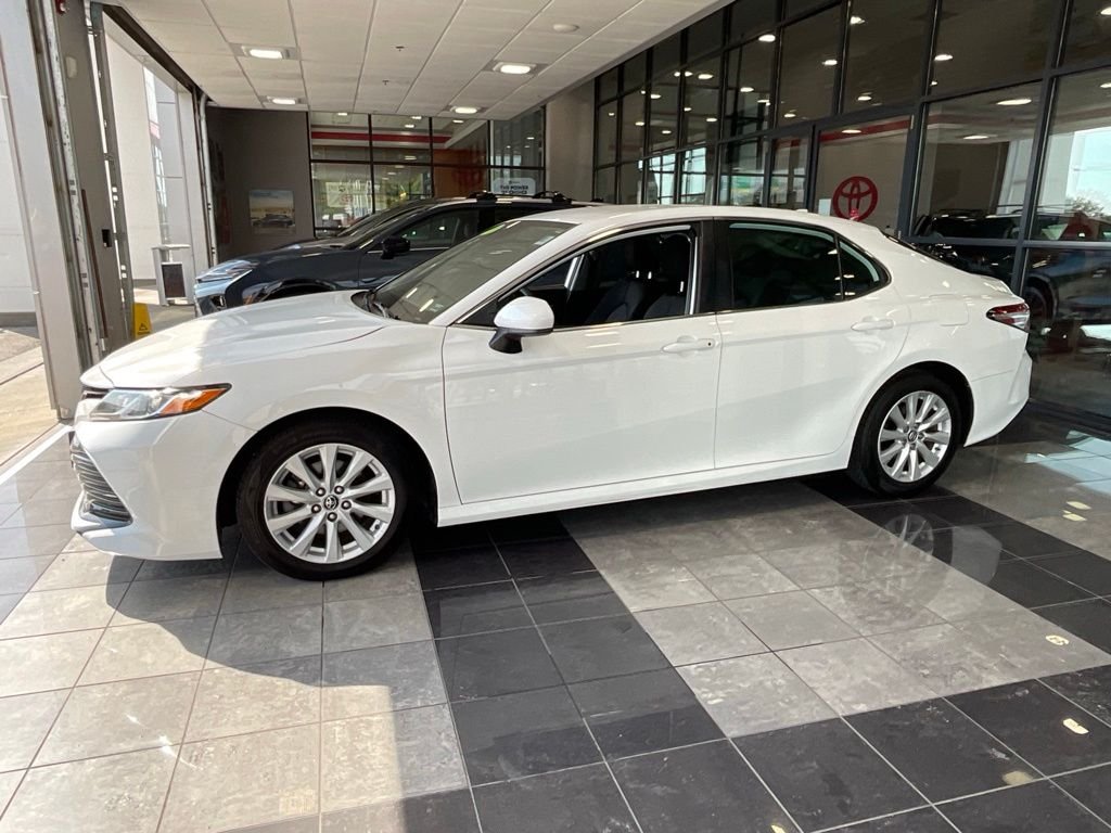Used 2019 White Toyota LE image 3