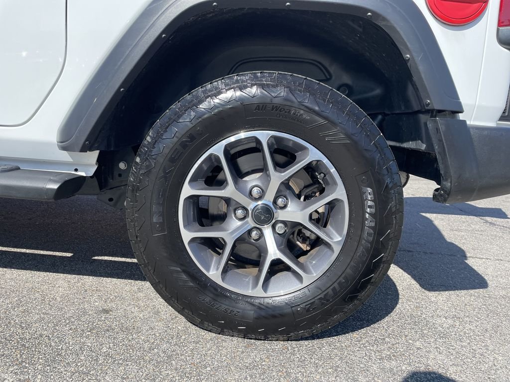 Used 2024 White Jeep Sport S image 10