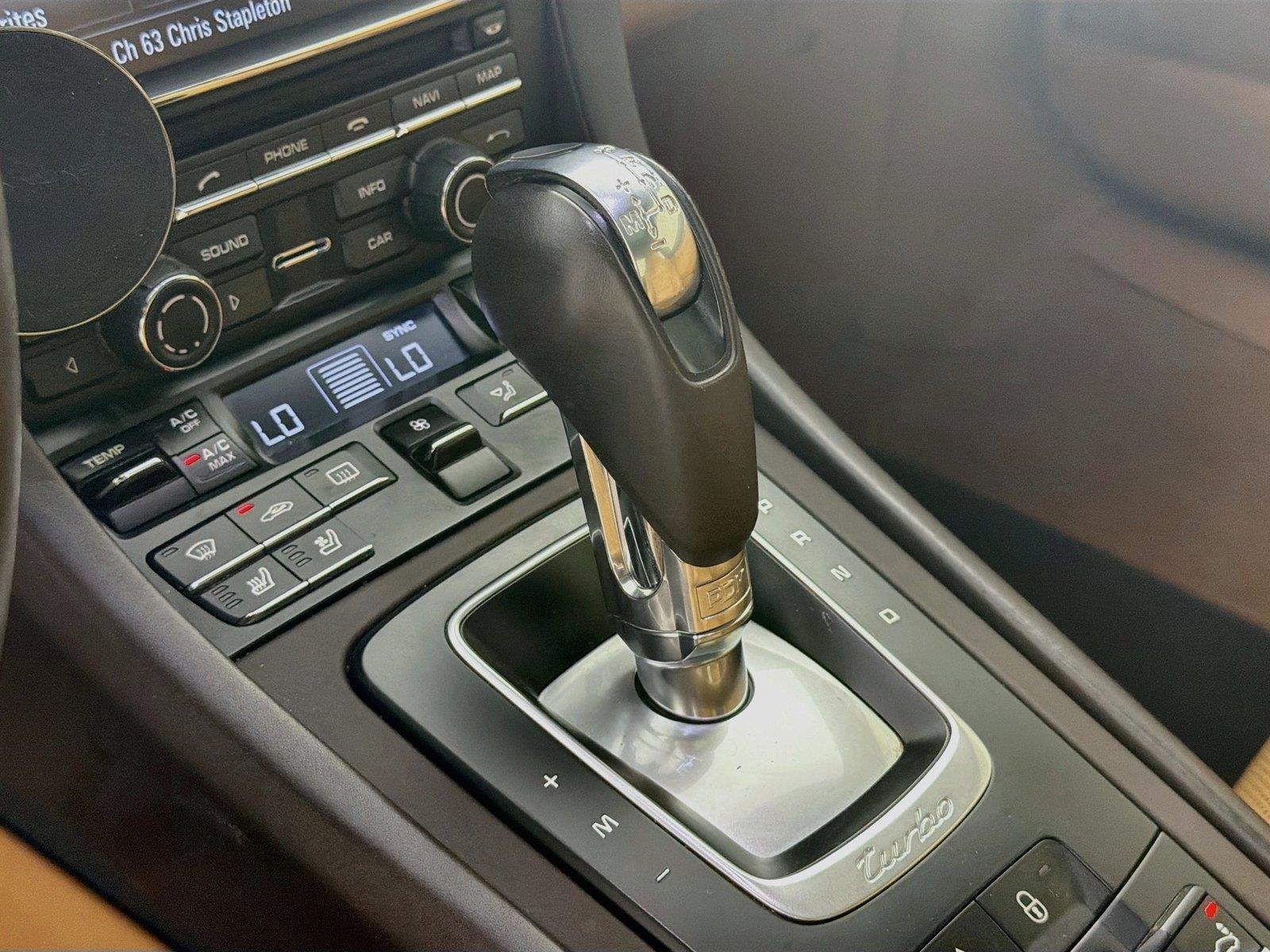 Certified Used 2015  porsche Turbo image 34