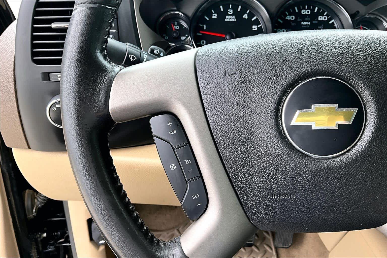 Used 2013 Black Chevrolet LT image 20