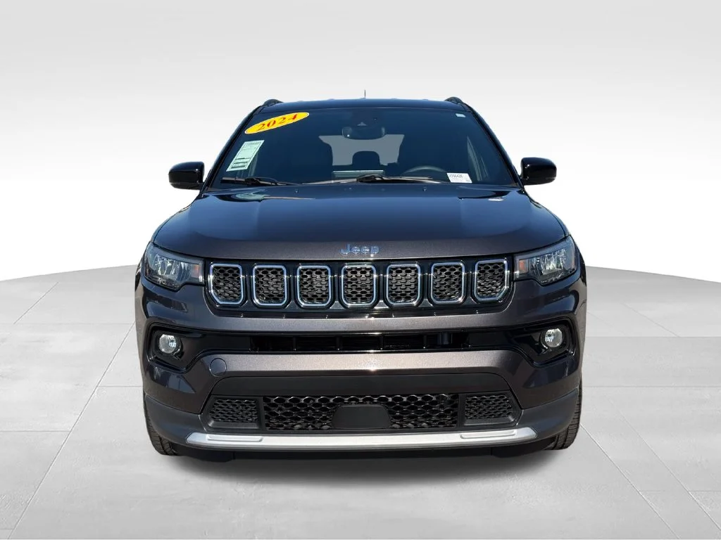 Used 2024 Gray Jeep Limited image 26