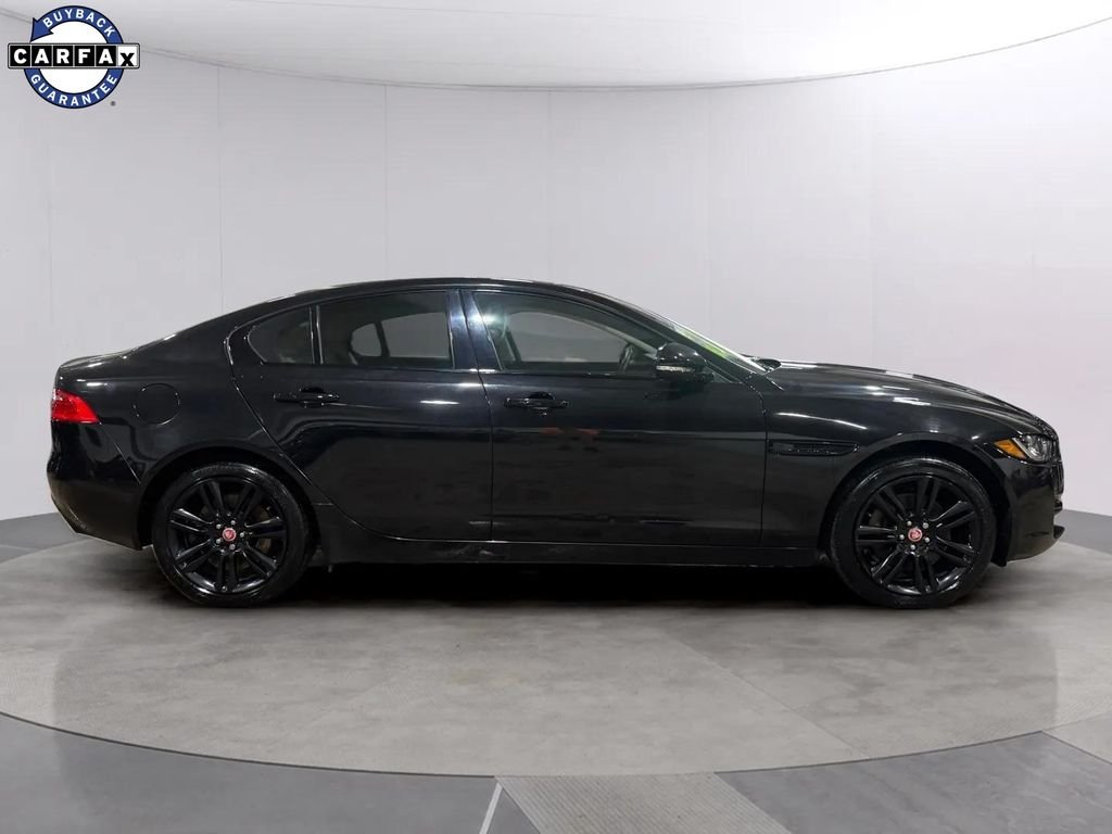 Used 2019  Jaguar 25t Prestige image 2