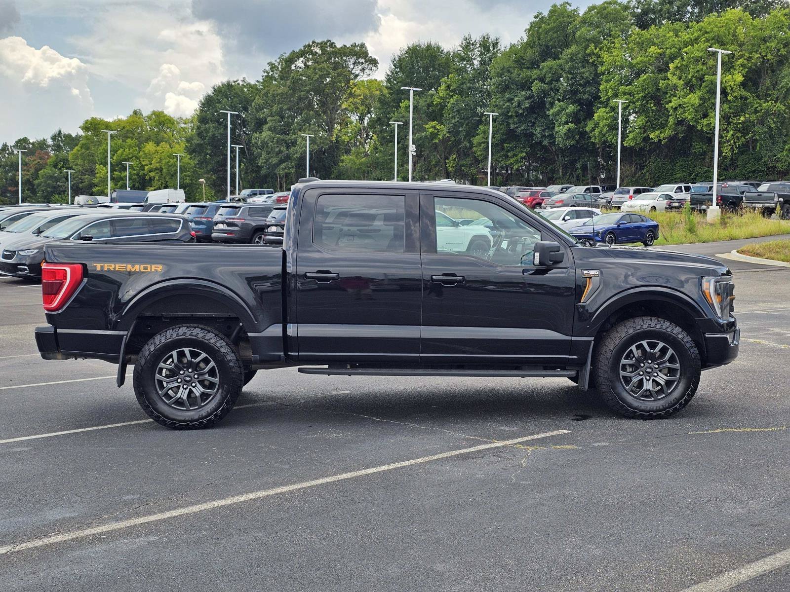 Used 2023 Agate Black Metallic Ford Tremor image 8