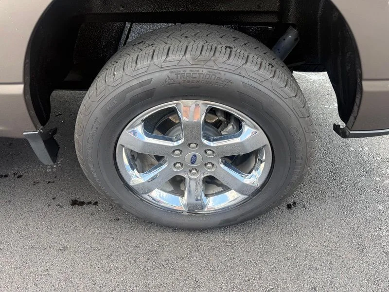 Used 2021 Gray Ford XLT image 15