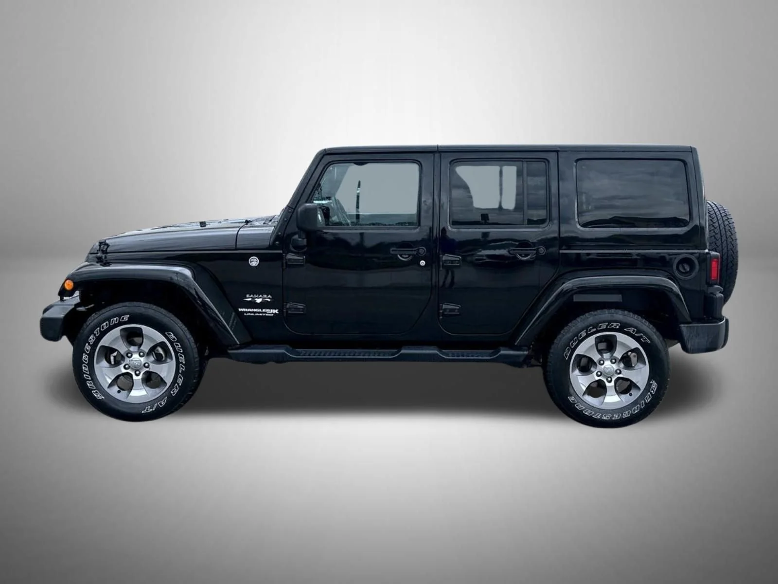 Certified Used 2018 Black Jeep Unlimited Sahara image 9