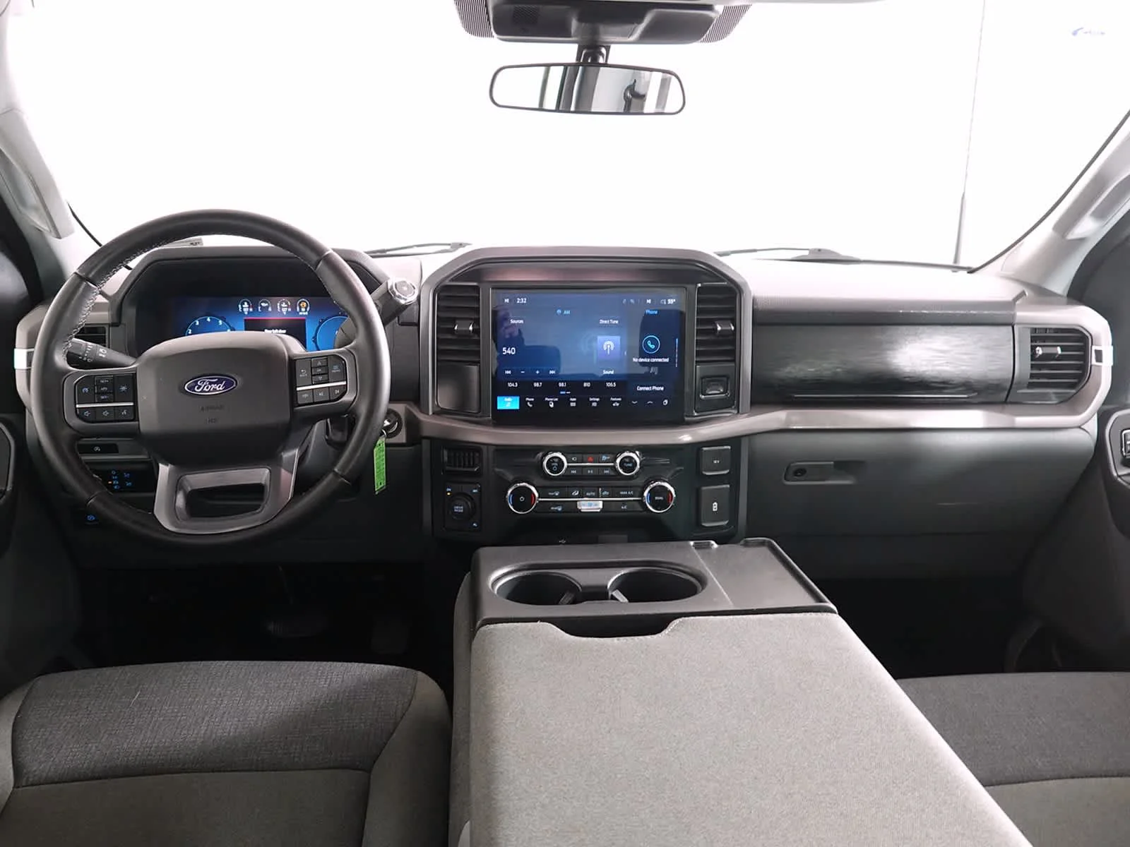 Used 2025 Iconic Silver Metallic Ford XLT image 2
