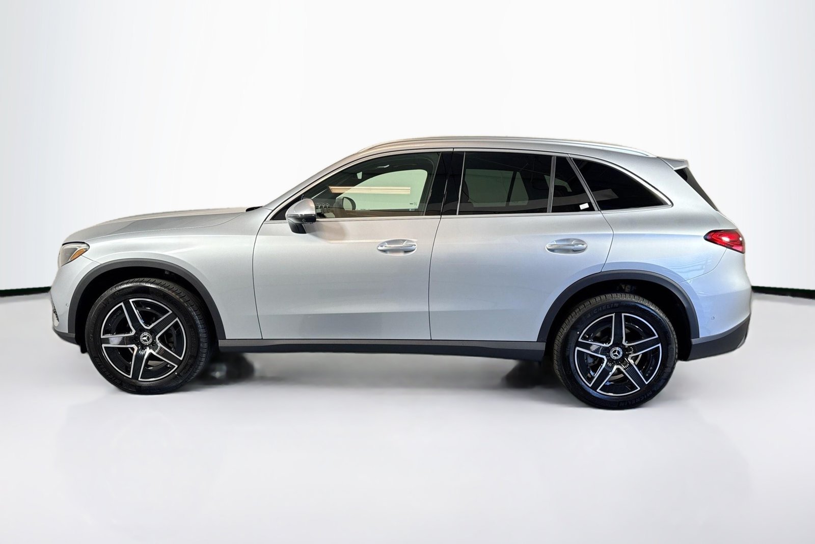 New 2026 Cirrus Silver Metallic Mercedes-Benz GLC 300 image 8