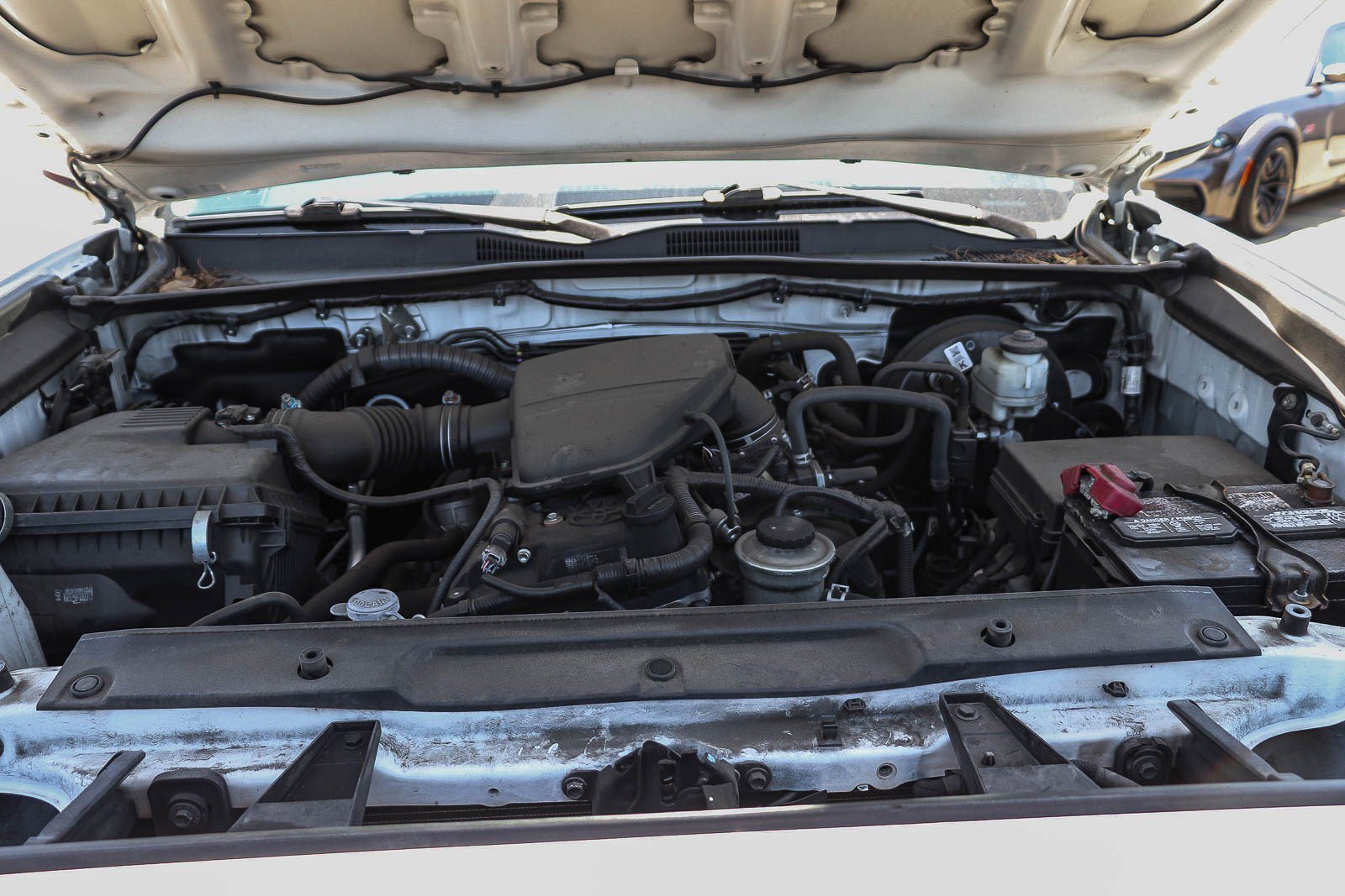 Used 2020 Super White Toyota SR5 image 25