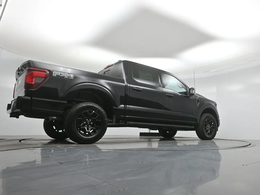 New 2026 Agate Black Metallic Ford XLT image 46