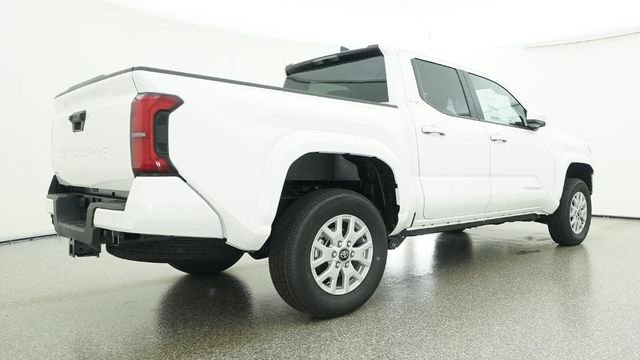 New 2026 White Toyota SR5 image 10