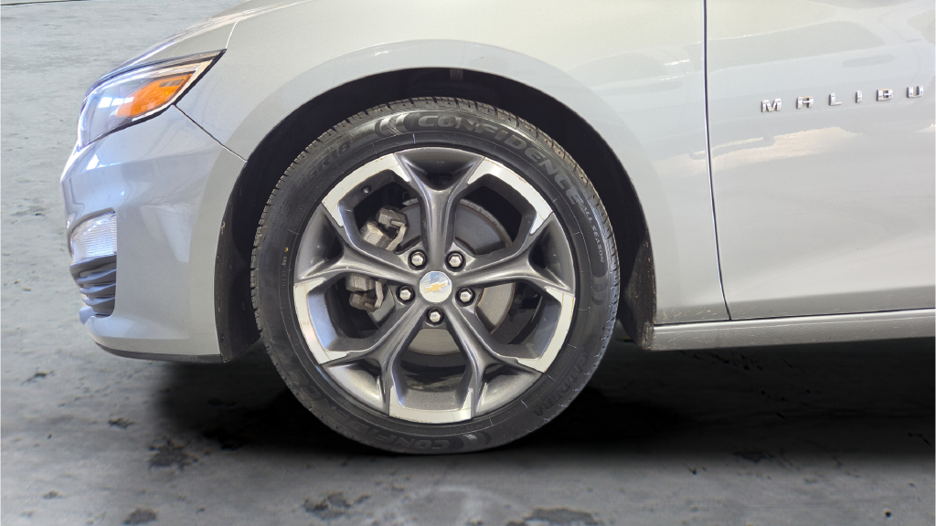 Used 2023 Gray Chevrolet LT image 36