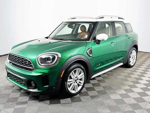2024 MINI Cooper S Countryman Iconic