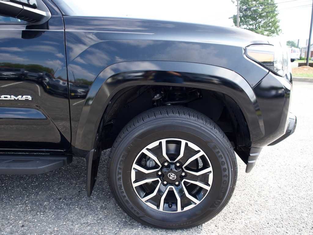 2023 Toyota Tacoma TRD Sport - Photo 11