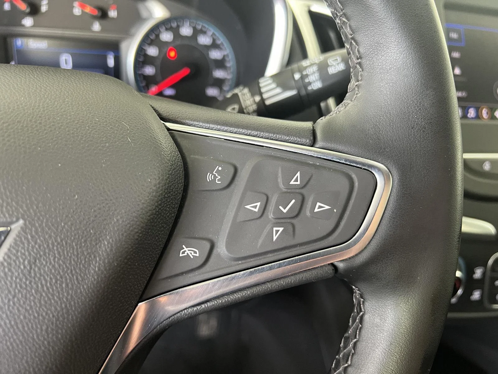 Used 2024 Black Metallic Chevrolet LT image 9