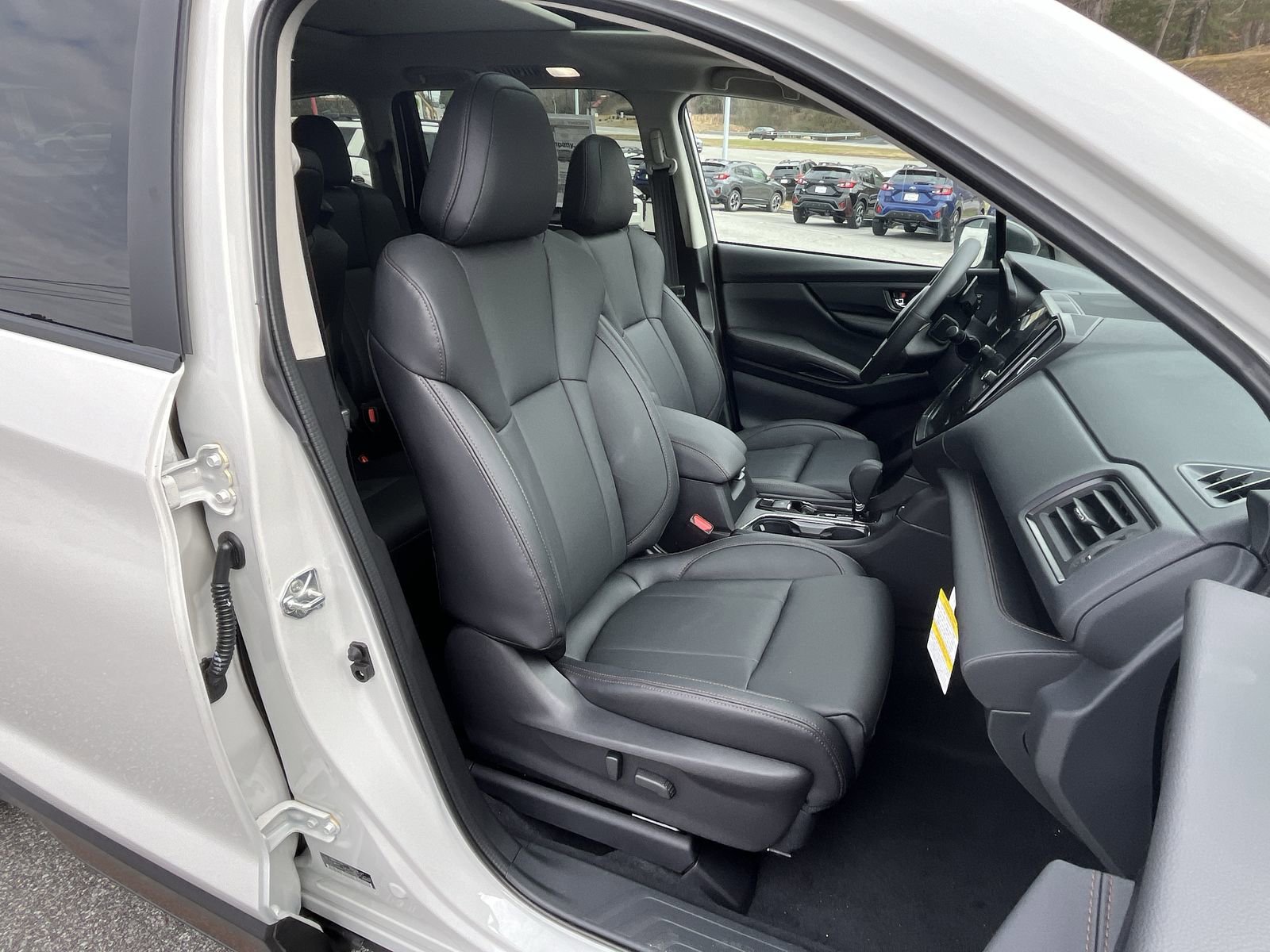 New 2026 CRYSTAL WHITE PEARL Subaru Limited Bronze Edition 7-Passenger image 29
