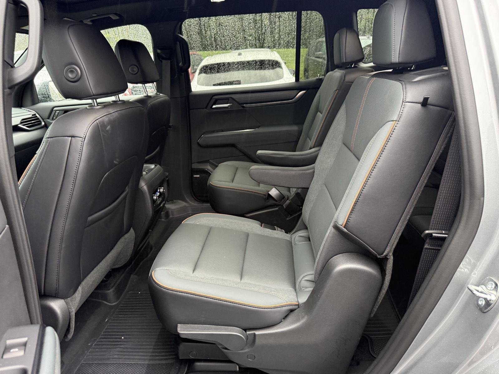 Used 2026 Sterling Metallic GMC AWD AT4 image 5