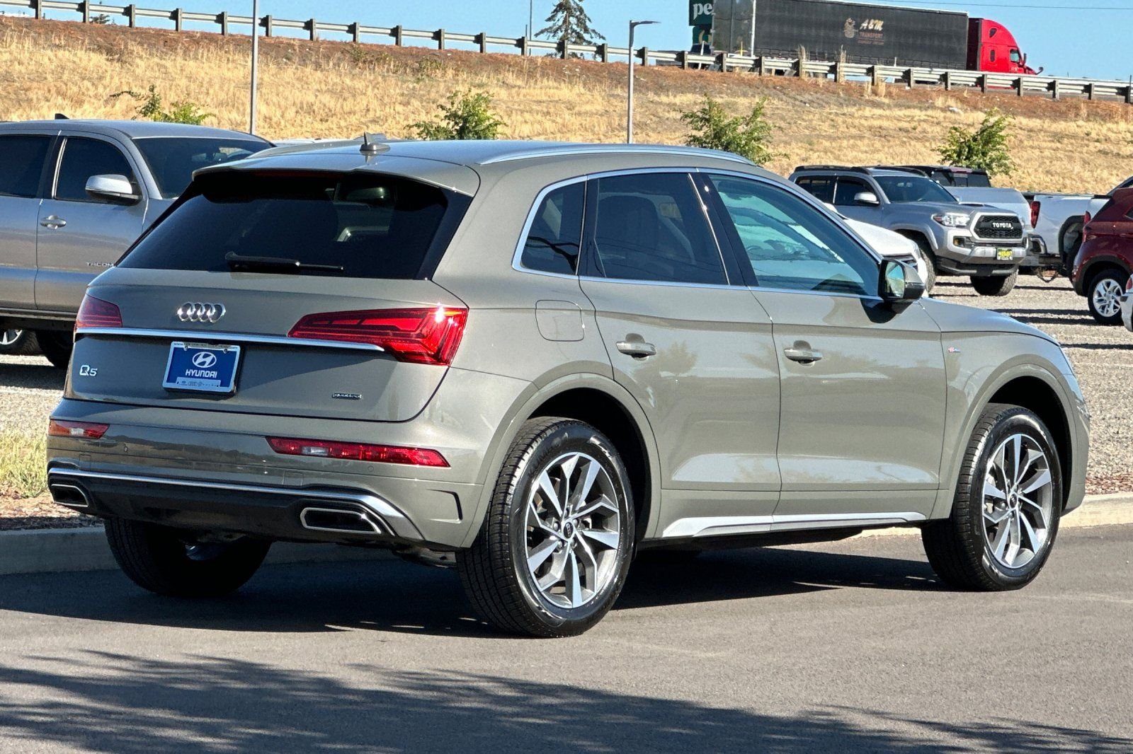 Used 2025  Audi 45 S line Premium image 3