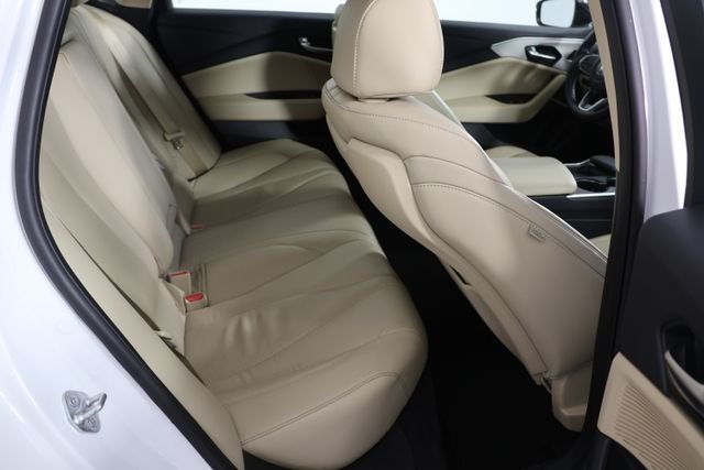 Used 2024 White Acura Technology Package image 23