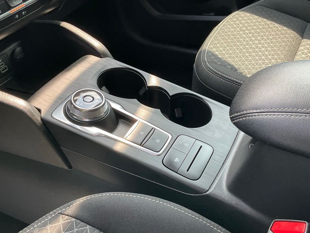 Certified Used 2025 Oxford White Ford Active image 14