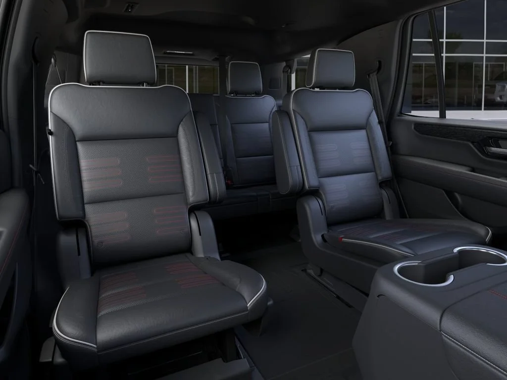 2026 GMC Yukon AT4 Ultimate - Photo 17