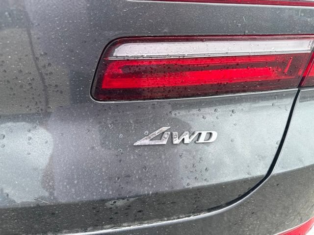 Used 2022 Himalayan Gray Genesis 2.5T image 9
