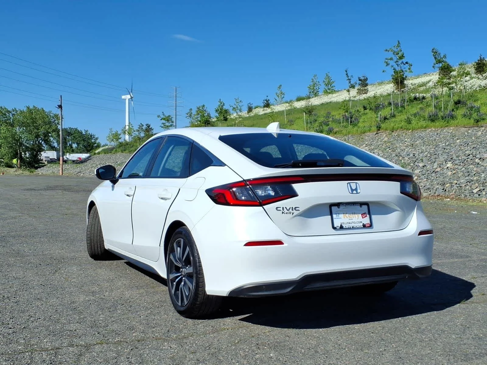 2023 Honda Civic Hatchback EX-L - Photo 7