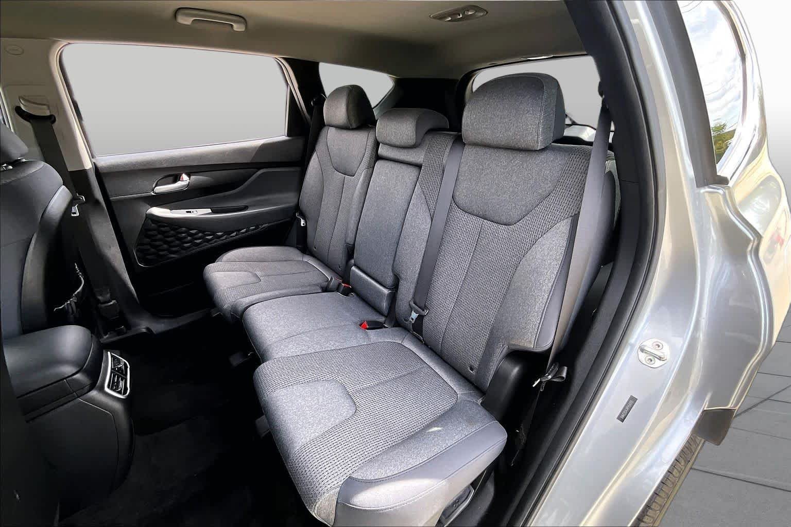 Used 2023 Shimmering Silver Hyundai SEL image 21
