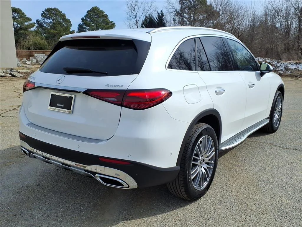 New 2026 WHITE Mercedes-Benz GLC 300 image 7