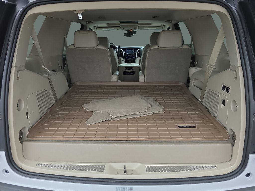 Used 2020 Crystal White Tricoat Cadillac Luxury image 36
