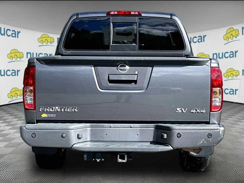 Used 2020 Gun Metallic Nissan SV image 5