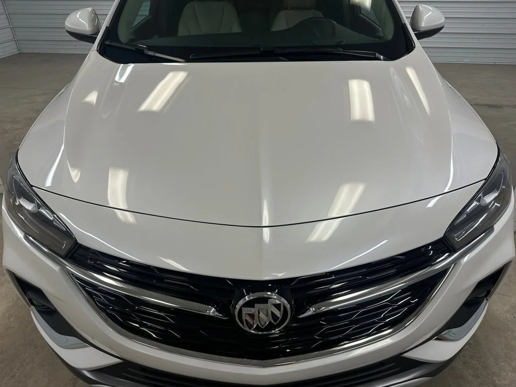 Certified Used 2023 WHITE FROST TRICOAT Buick Essence image 40