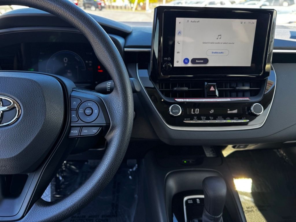 2026 Toyota Corolla LE - Photo 30