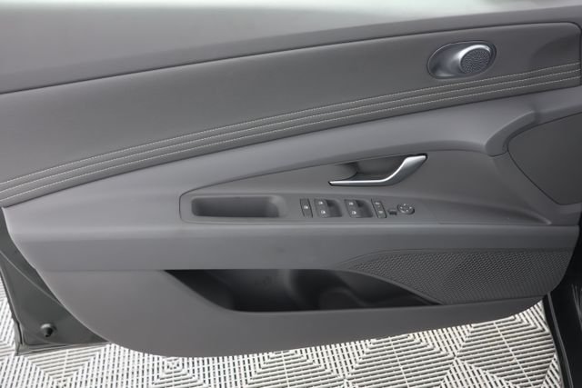 2025 Hyundai Elantra Blue - Photo 24