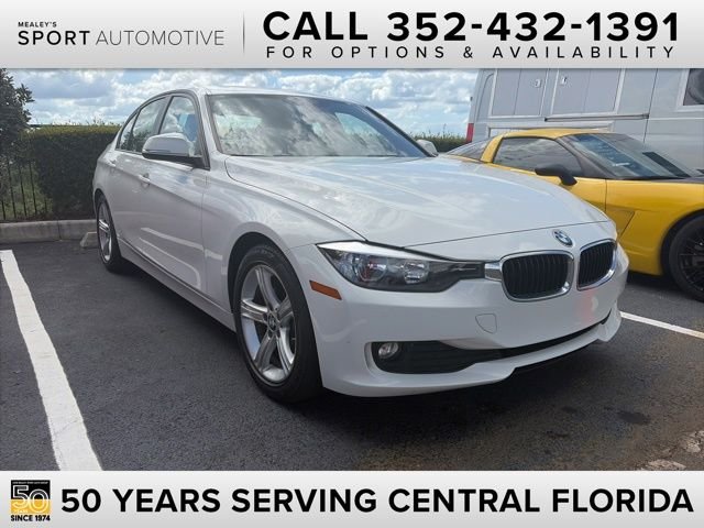 2014 BMW 3 Series 320i Sedan's photo