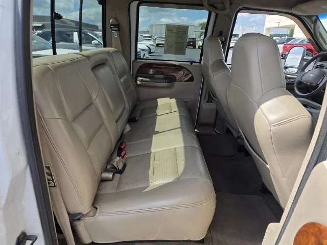 Used 2003  Ford Lariat image 27