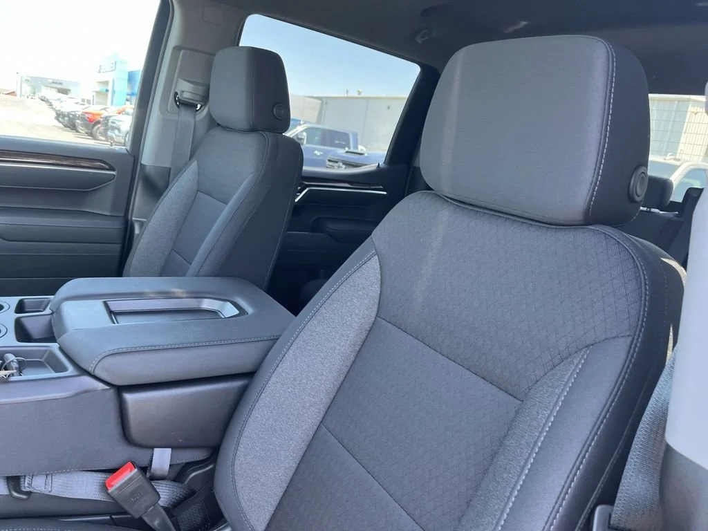 New 2026 Onyx Black GMC Elevation image 11