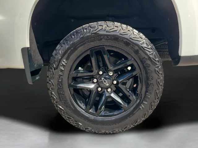 Used 2023 SUMMIT WHITE Chevrolet LT Trail Boss image 34