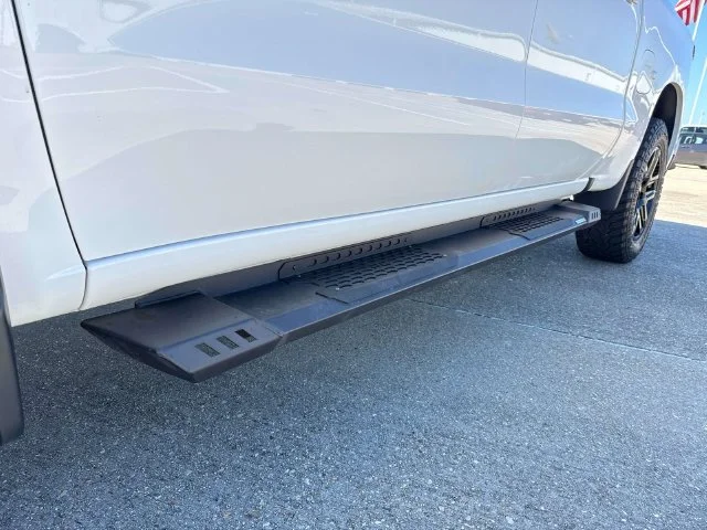Used 2023 White Chevrolet RST image 7