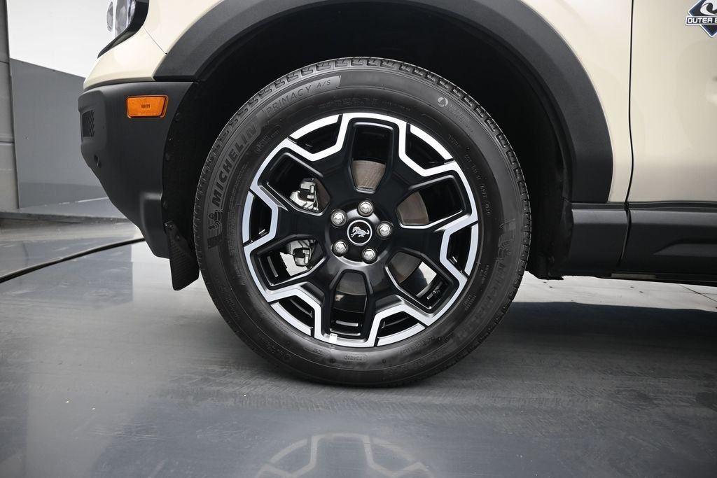 Certified Used 2025 Beige Ford Outer Banks image 25