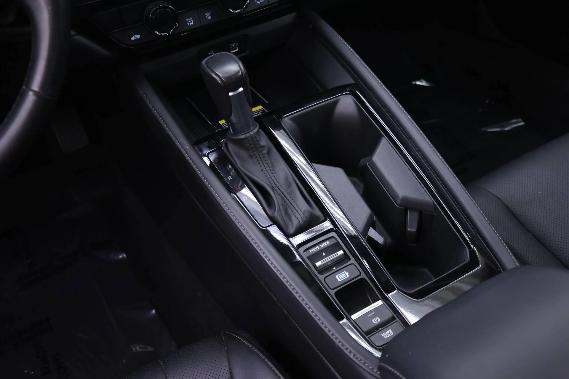 2024 Honda Accord Hybrid Touring - Photo 12