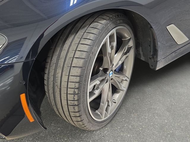 Used 2019 Carbon Black Metallic BMW M550i xDrive image 30