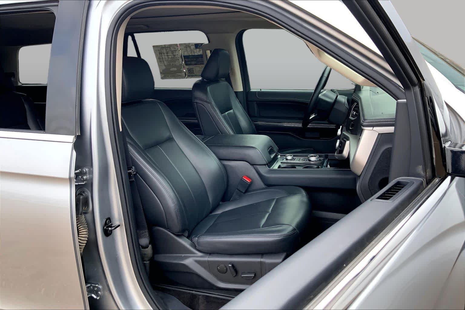 Certified Used 2023 Iconic Silver Metallic Ford XLT image 9