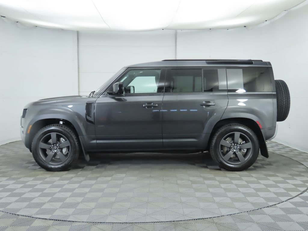 Used 2025 Carpathian Grey Prem Met Land Rover S image 8