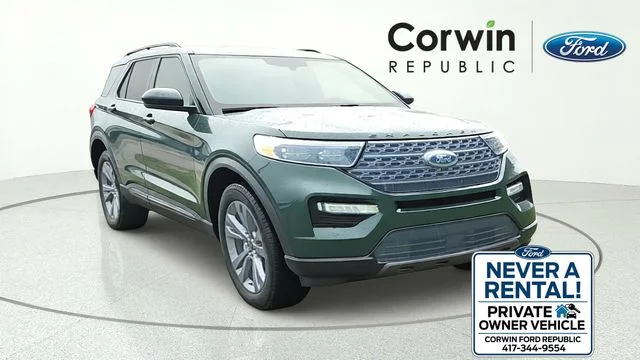 2023 Ford Explorer XLT 4WD's photo