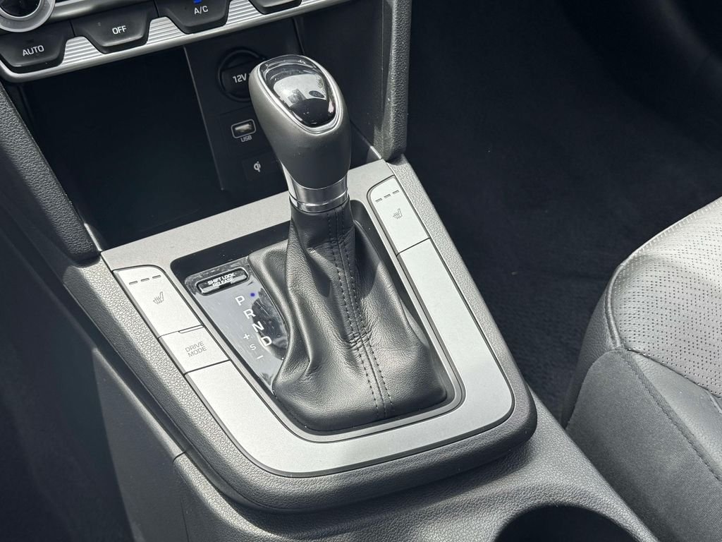 2020 Hyundai Elantra Limited - Photo 29