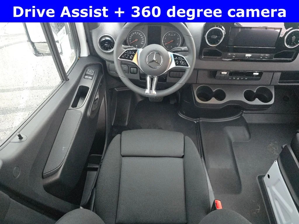 New 2026 Arctic White Mercedes-Benz Cargo 170 WB image 20
