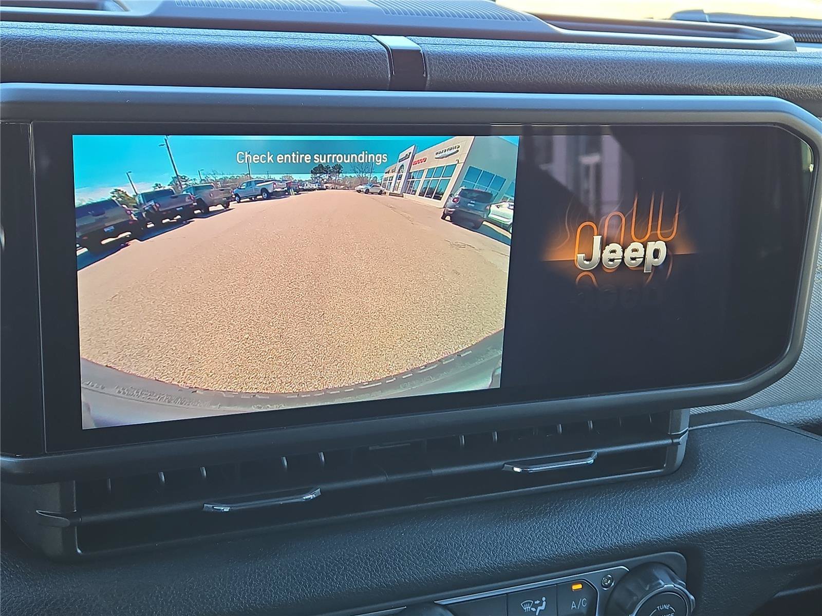 New 2026 Granite Crystal Metallic Clearcoat Jeep Sport S image 25